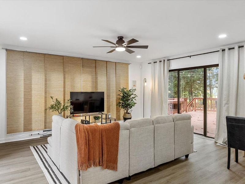Furnished Finder property 445478_1 photo 10