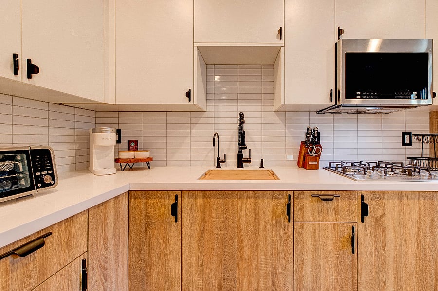 Ninja Foodie Oven, Keurig with Starter Pods.