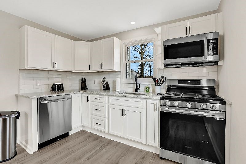 Furnished Finder property 445530_2 photo 5