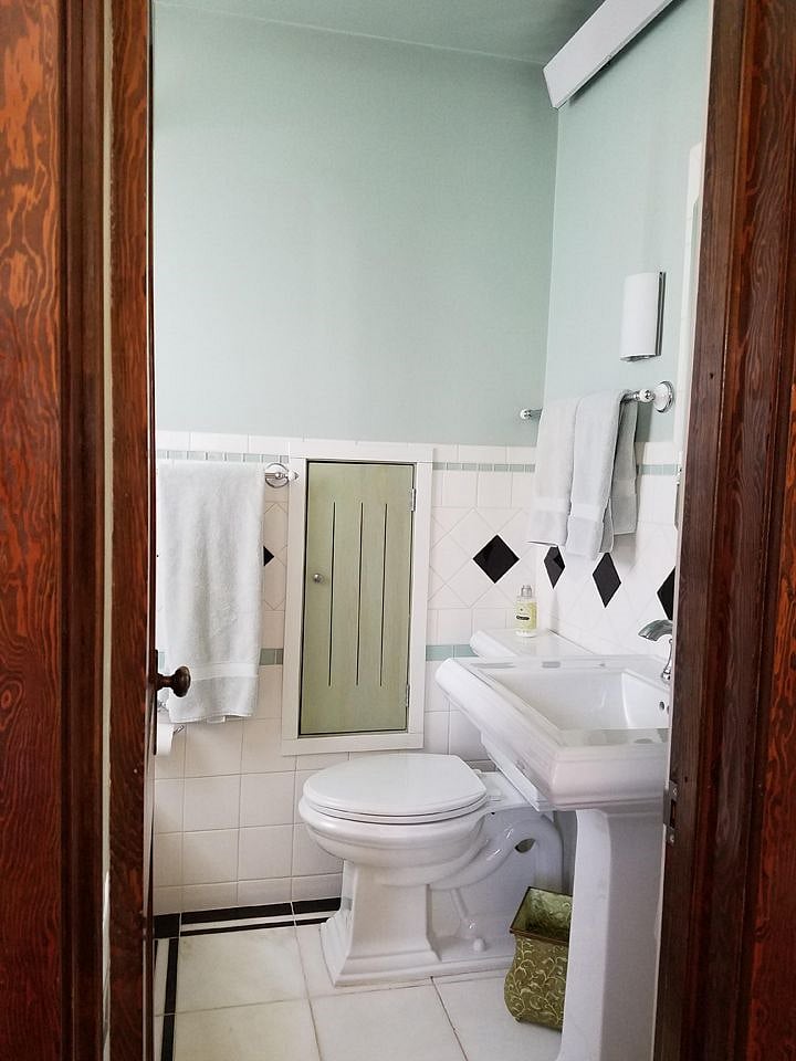 Furnished Finder property 445532_1 photo 13