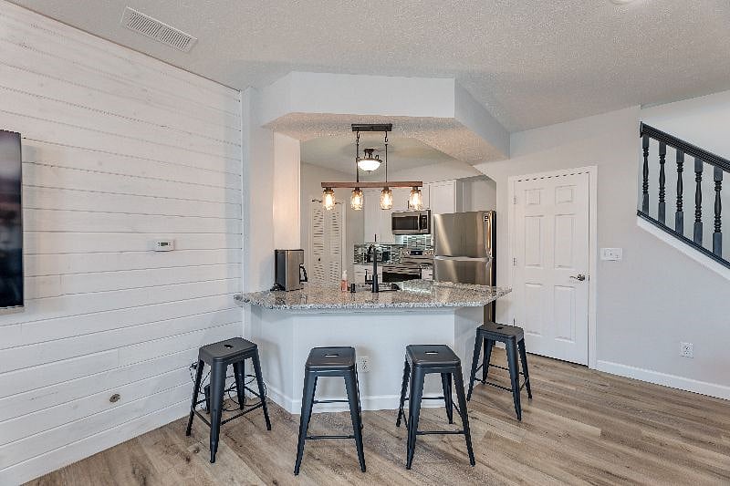 Furnished Finder property 445539_1 photo 3