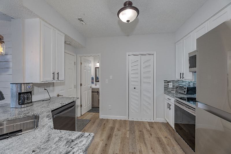 Furnished Finder property 445539_1 photo 10
