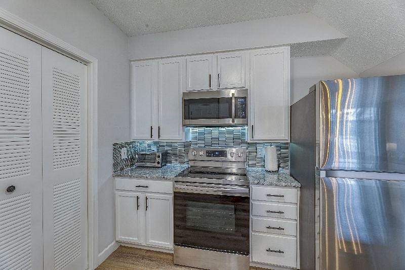 Furnished Finder property 445539_1 photo 9