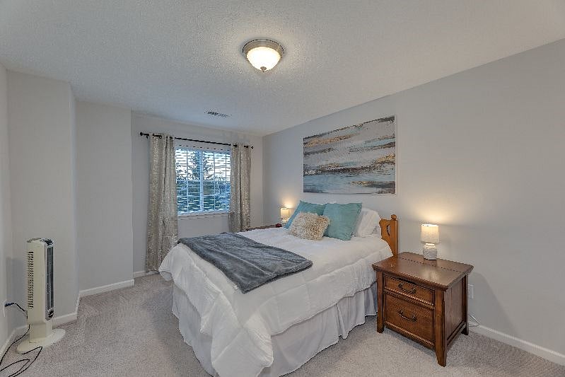 Furnished Finder property 445539_1 photo 8