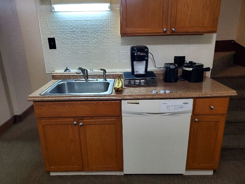 Furnished Finder property 445573_1 photo 10