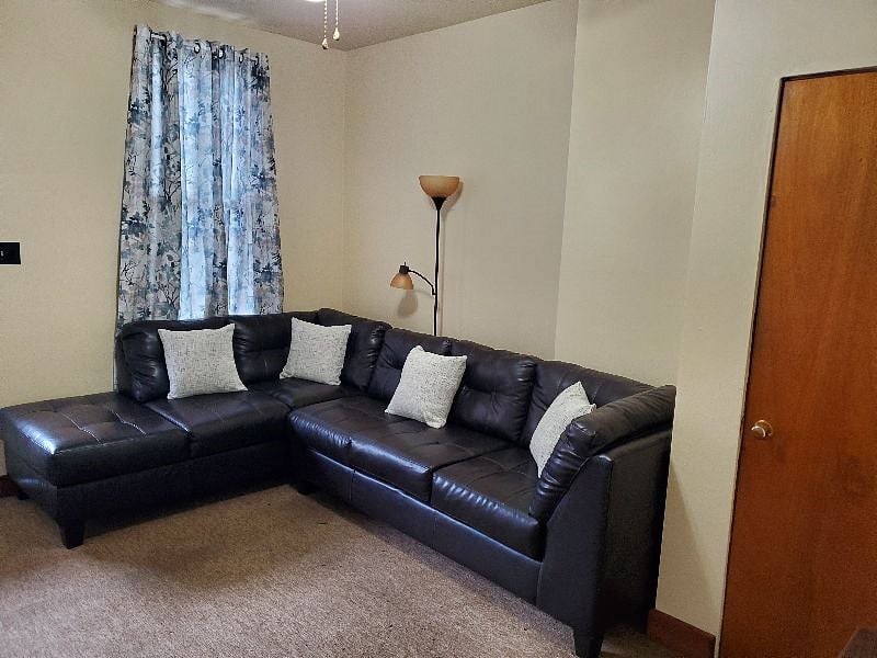 Furnished Finder property 445573_1 photo 3