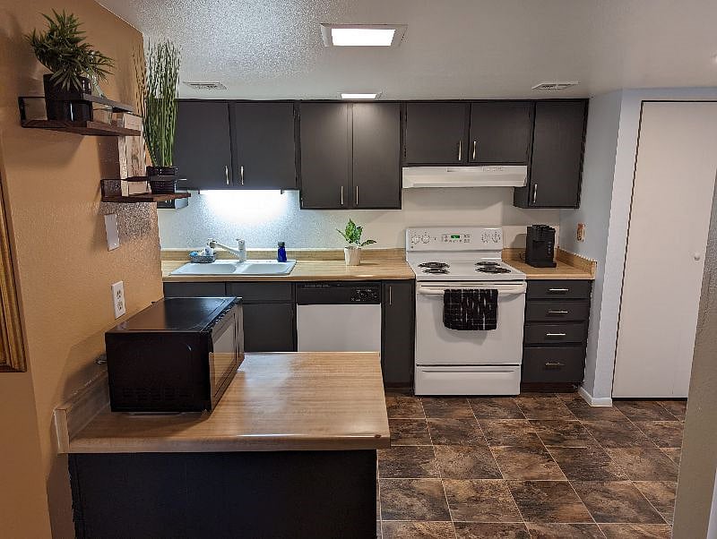 Furnished Finder property 445583_1 photo 10