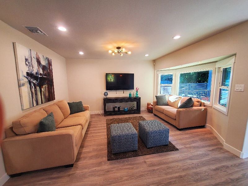 Furnished Finder property 445660_1 photo 5