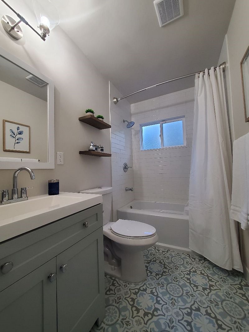 Furnished Finder property 445660_1 photo 13