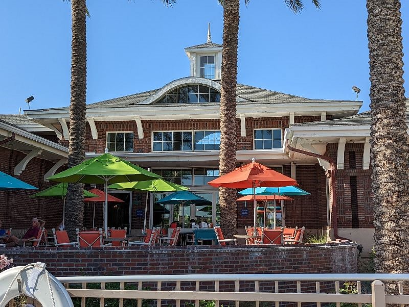 Starpointe Residents Club - Outdoor Patio.
