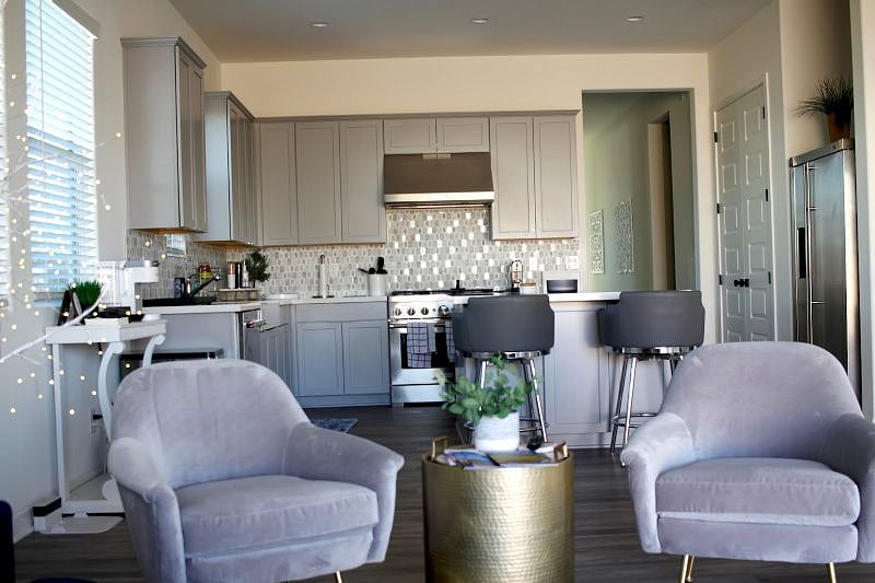 Furnished Finder property 445674_1 photo 9