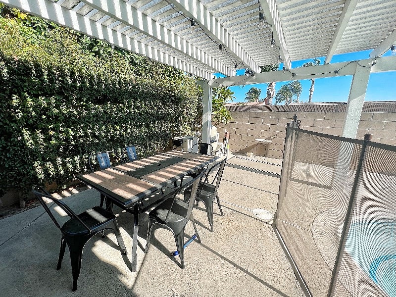 Furnished Finder property 445686_1 photo 3