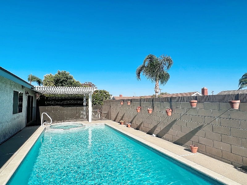 Furnished Finder property 445686_1 photo 6