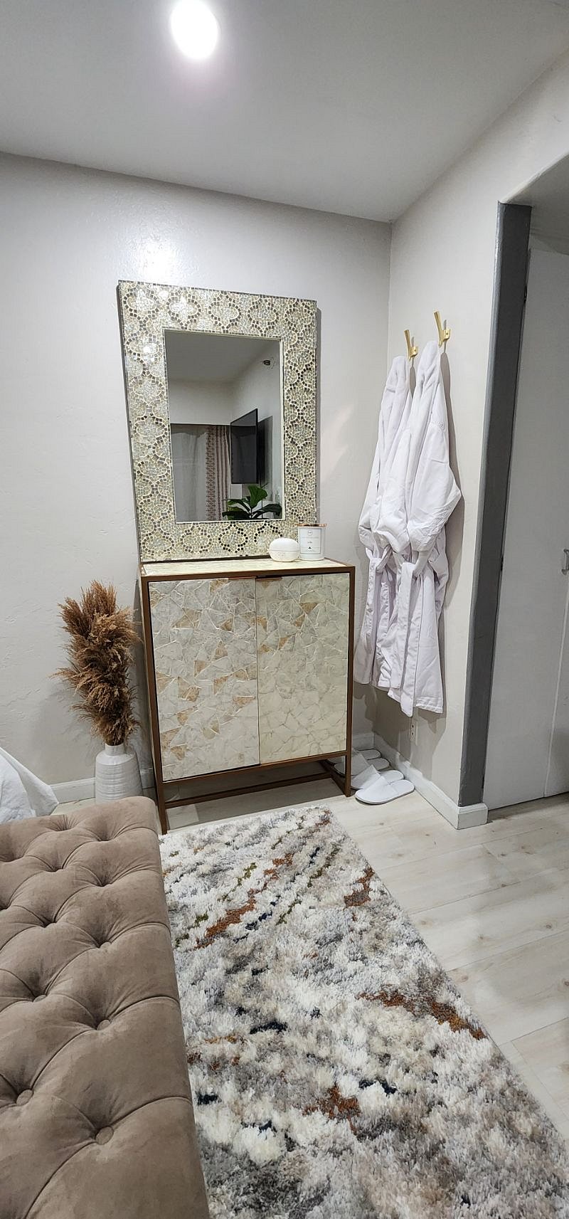 Furnished Finder property 445705_1 photo 6