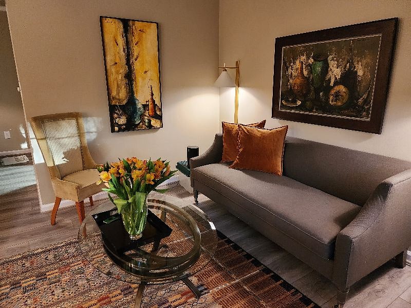Furnished Finder property 445725_1 photo 3