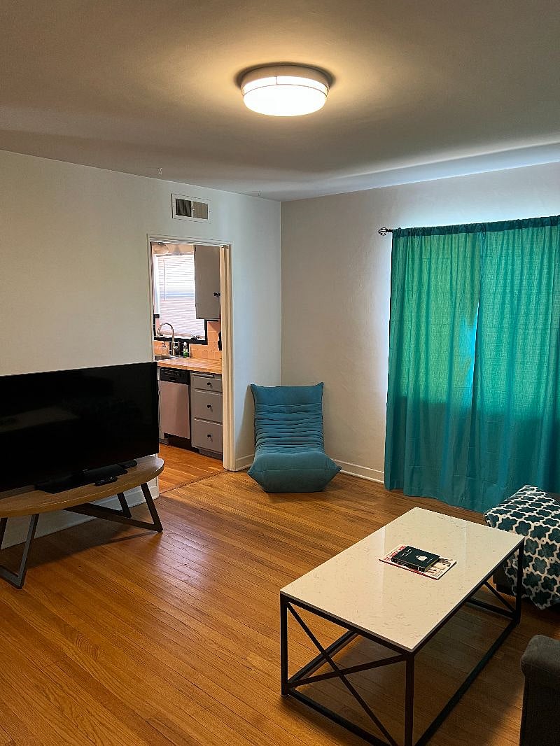 Furnished Finder property 445818_1 photo 3