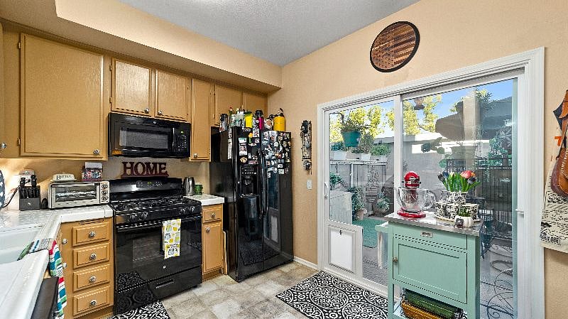 Furnished Finder property 445827_1 photo 8