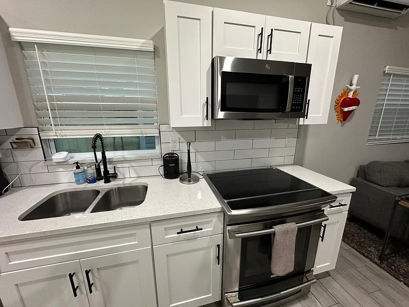 Furnished Finder property 445882_1 photo 4