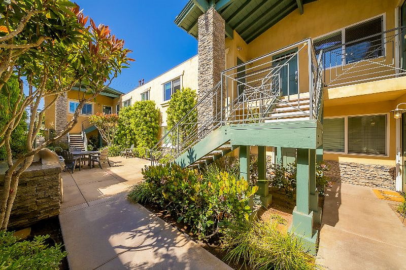 Furnished Finder property 445940_1 photo 25