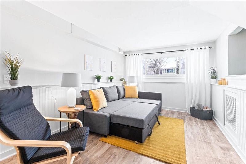 Full bed pullout from couch