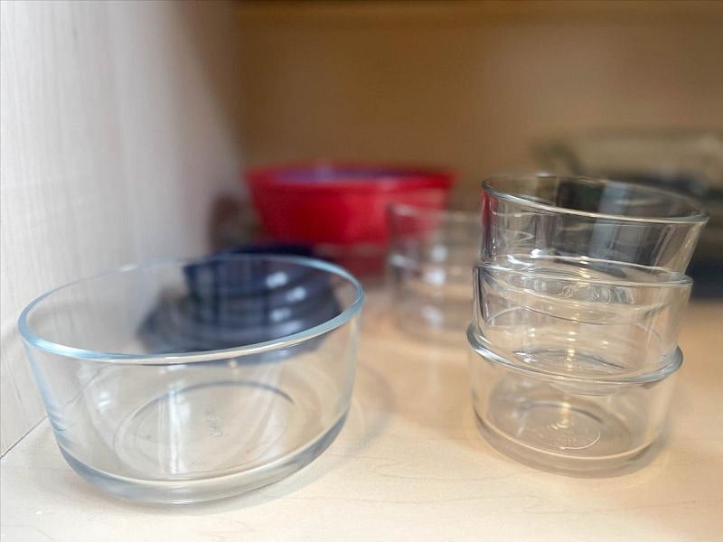 Bakeware and storage