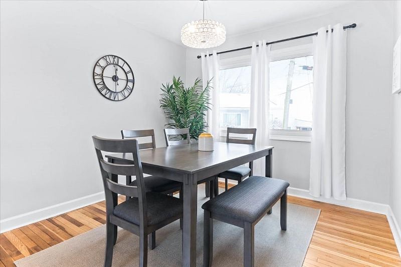 Dining Area 2