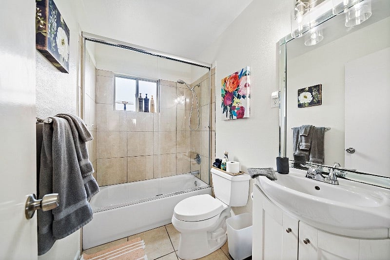 Furnished Finder property 446013_1 photo 10