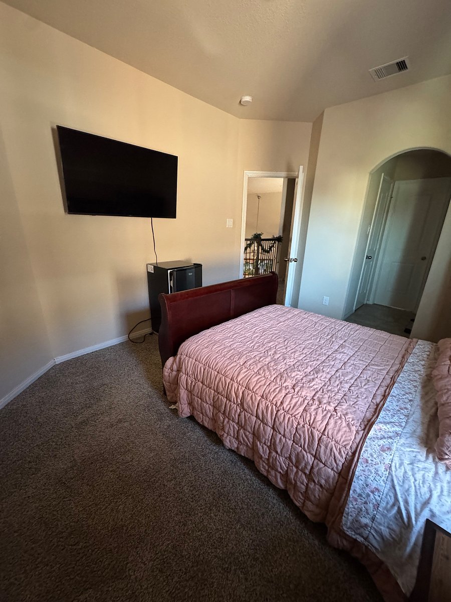 Furnished Finder property 446044_1 photo 16