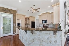 Furnished Finder property 446045_1 photo 15