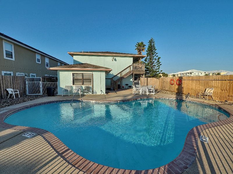 Furnished Finder property 446097_1 photo 18