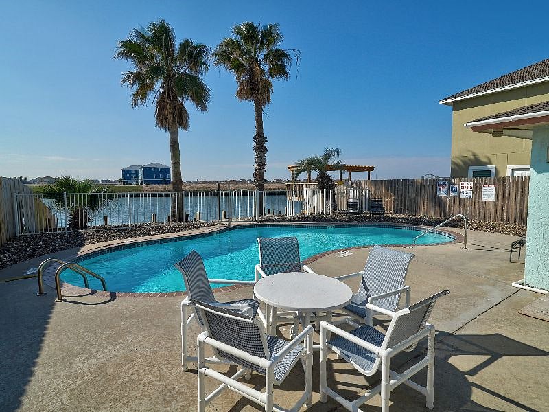 Furnished Finder property 446097_1 photo 21