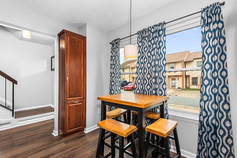 Furnished Finder property 446318_1 photo 9