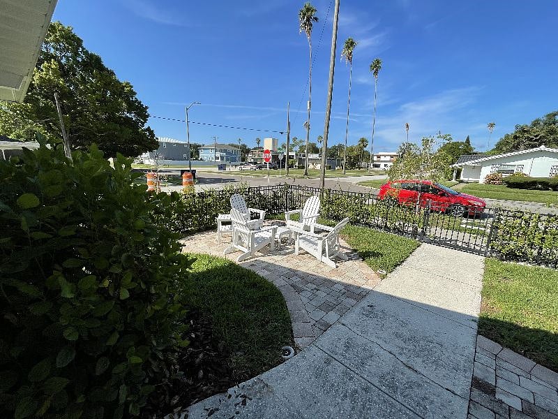 Furnished Finder property 446360_1 photo 3