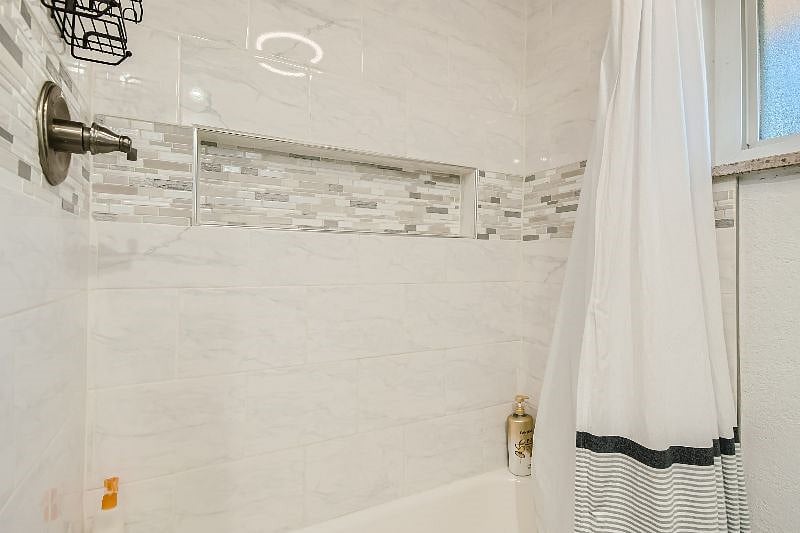 Furnished Finder property 446389_1 photo 12