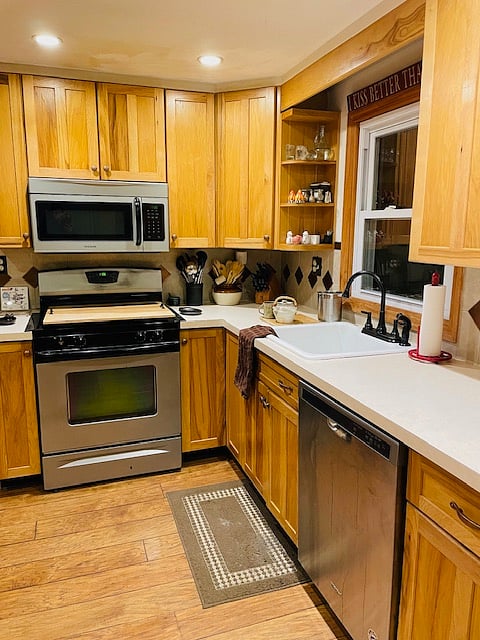 Furnished Finder property 446475_1 photo 17