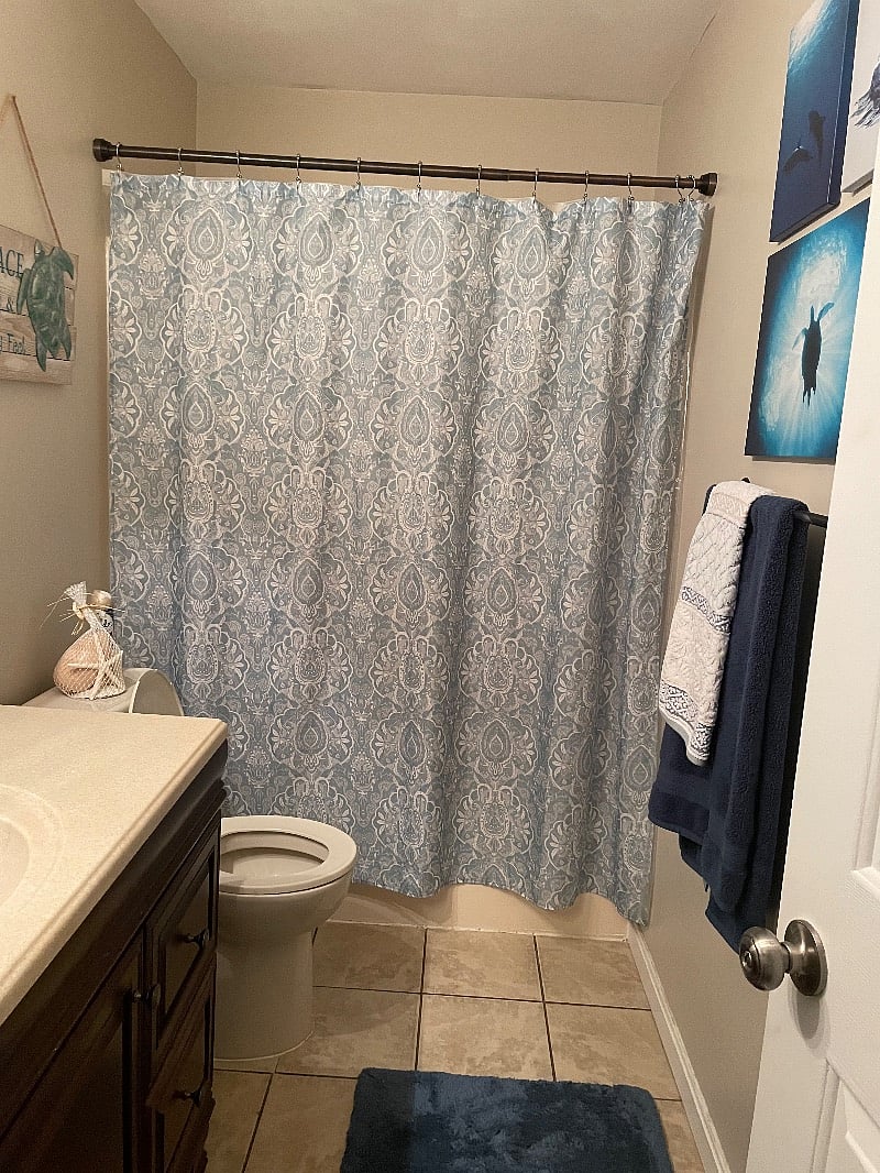 Tub and shower