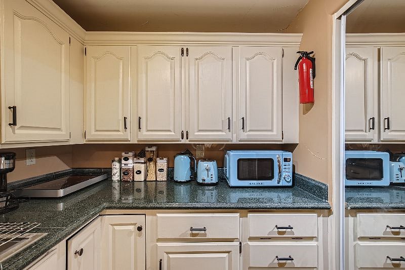 Furnished Finder property 446529_1 photo 8