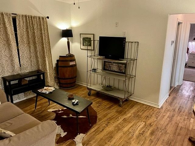 Furnished Finder property 446533_1 photo 3