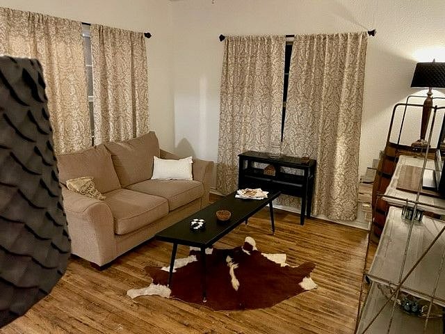 Furnished Finder property 446533_1 photo 4