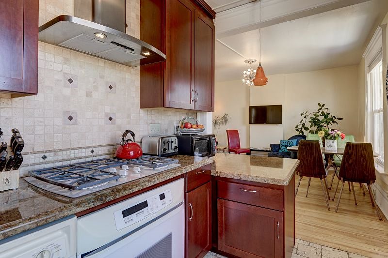 Furnished Finder property 446592_1 photo 13