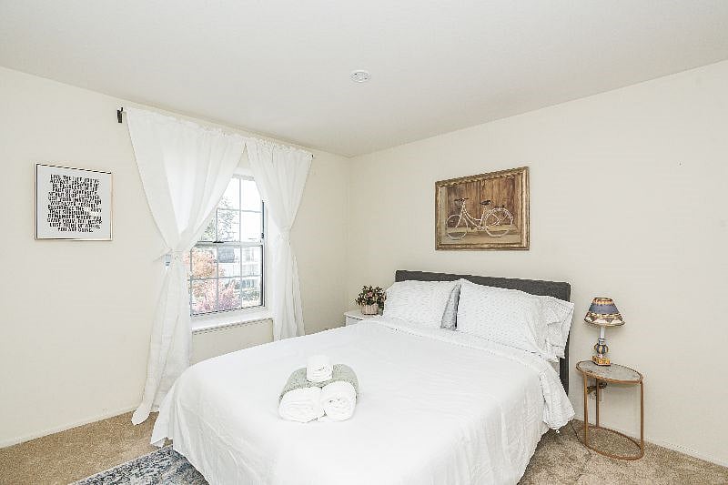 Furnished Finder property 446634_1 photo 11