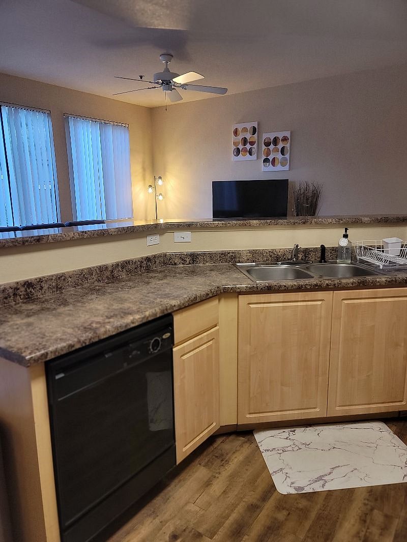 Furnished Finder property 446712_2 photo 13