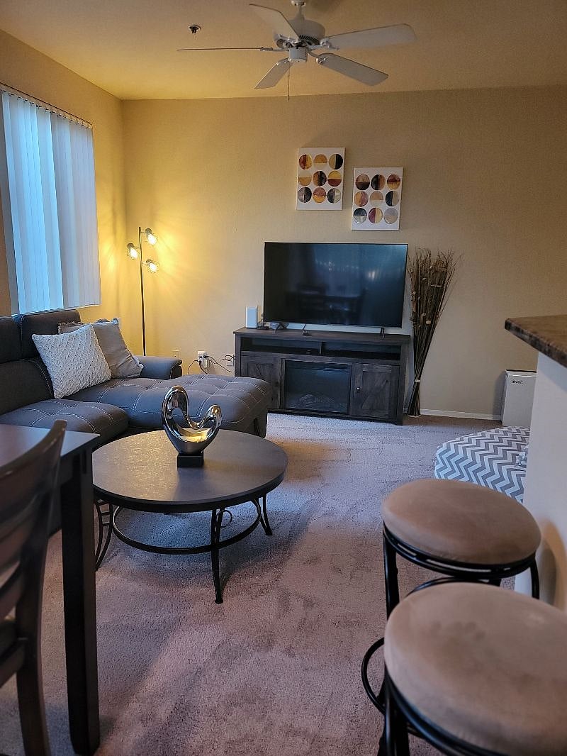 Furnished Finder property 446712_2 photo 8