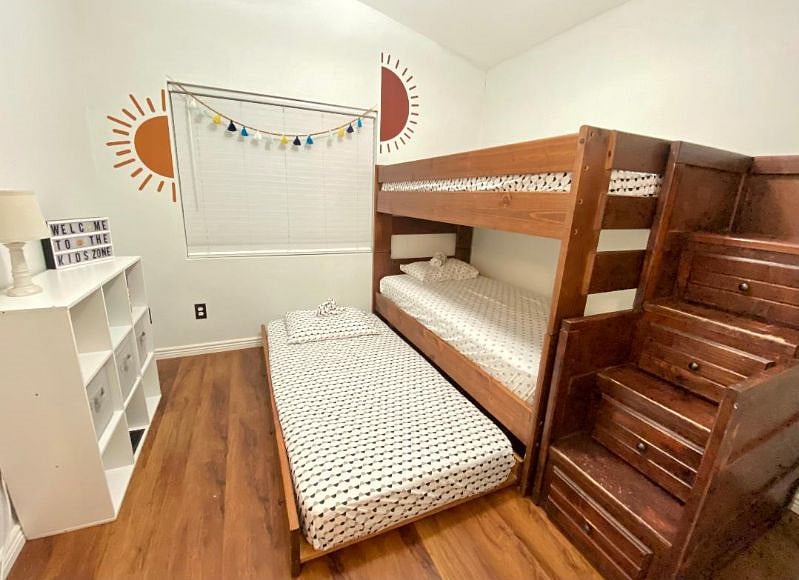 Bunk bed with Trundle (3 beds)