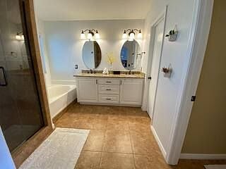 King bathroom
