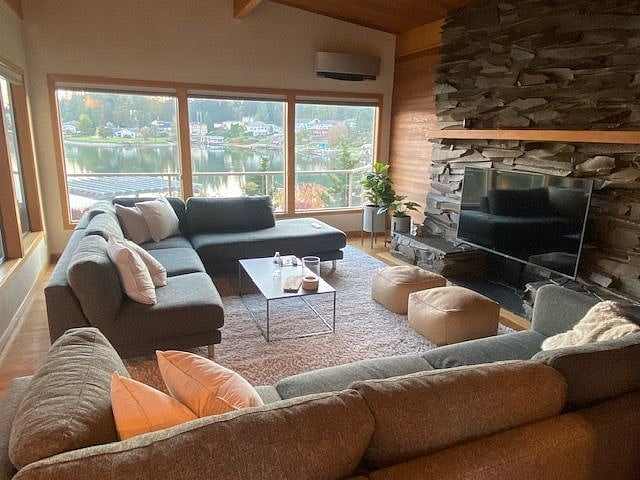 Mid-Century modern feel