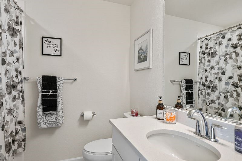 Furnished Finder property 446777_1 photo 18