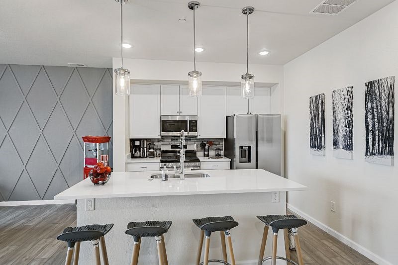 Furnished Finder property 446777_1 photo 3