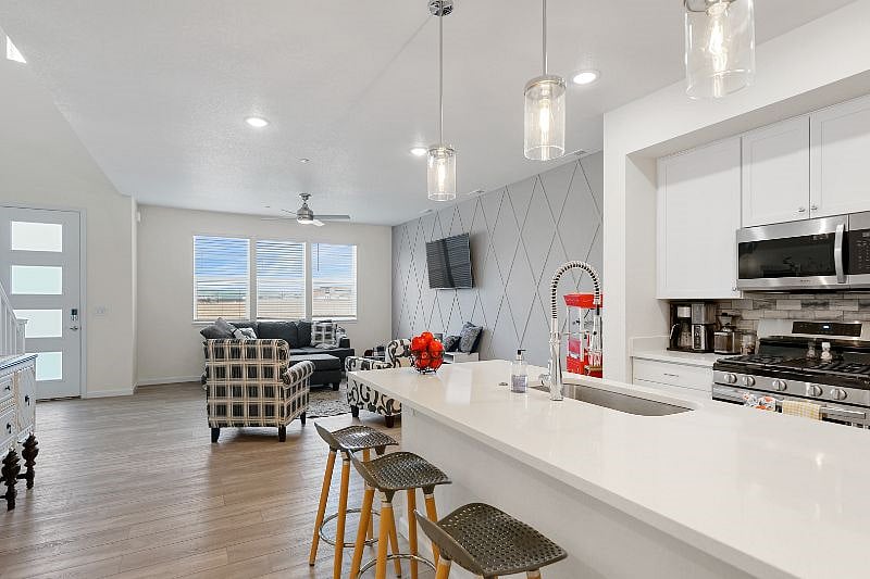 Furnished Finder property 446777_1 photo 8
