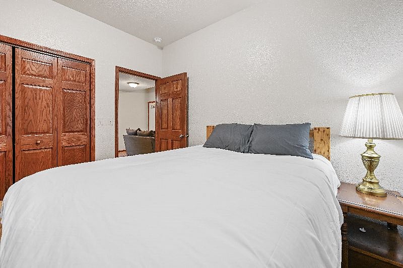 Furnished Finder property 446800_1 photo 4